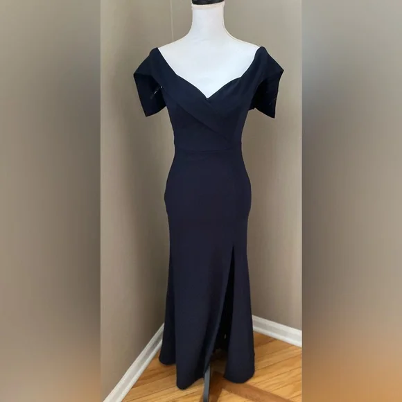 Lulu Off the shoulder Maxi dress XS - Picture 3 of 8